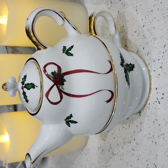 Nantucket Tea Set - Picture 2 of 5